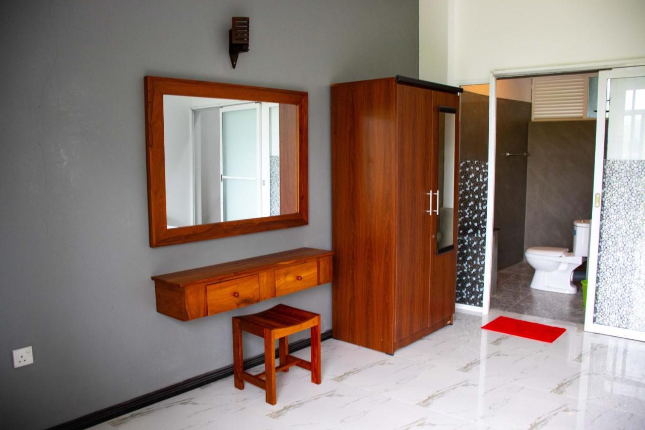Sri Villa Rest Hikkaduwa Extérieur photo