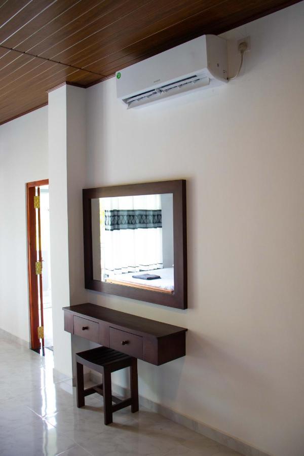 Sri Villa Rest Hikkaduwa Extérieur photo
