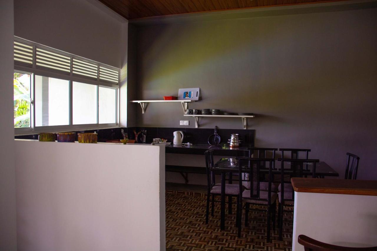 Sri Villa Rest Hikkaduwa Extérieur photo