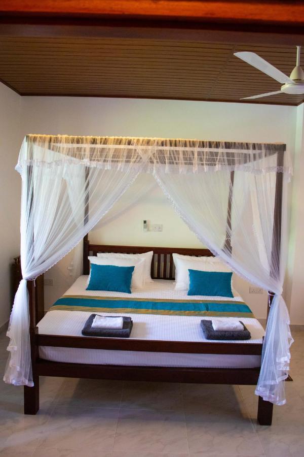 Sri Villa Rest Hikkaduwa Extérieur photo